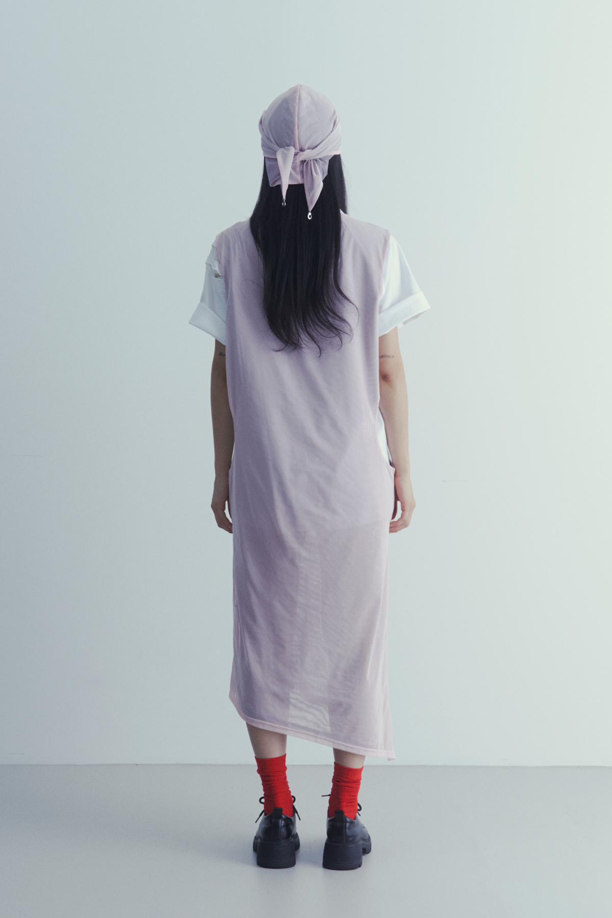 페그렉(PEG LEG) 컷아웃 리버시블 원피스 핑크그레이