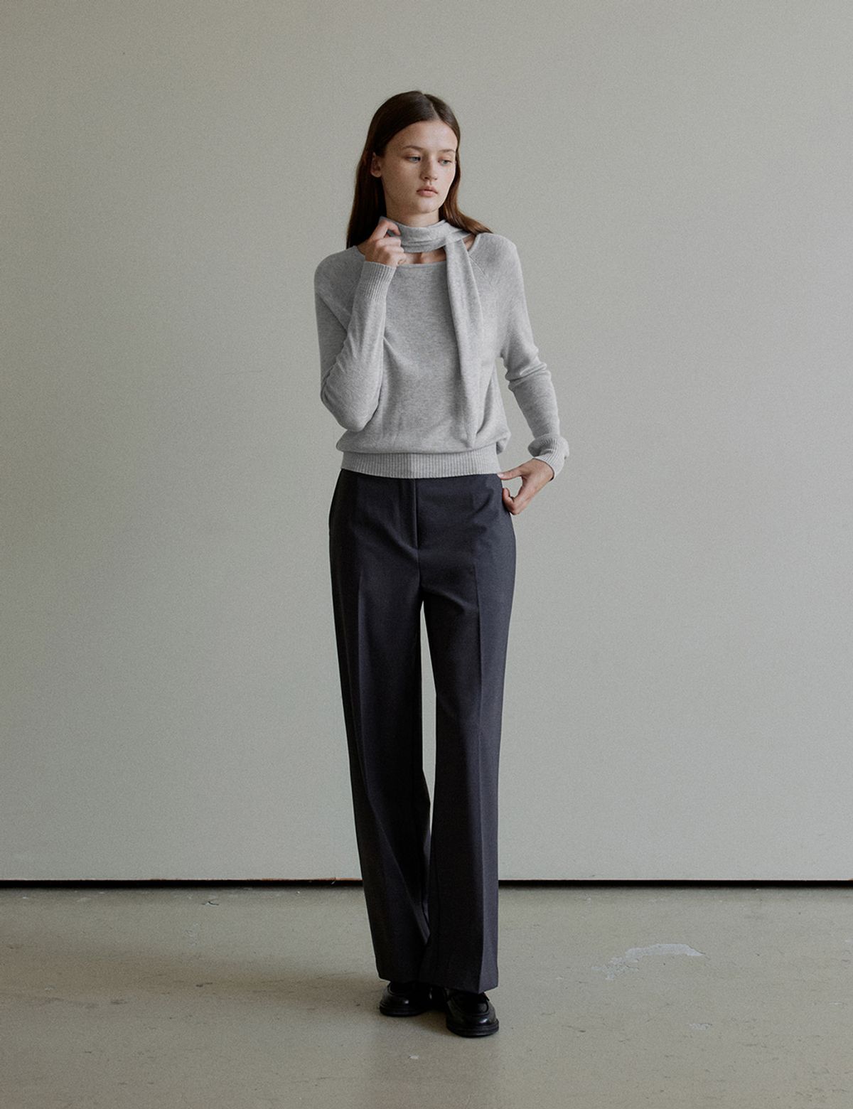 더엘로(THEELO) Muffler round knit (Gray)