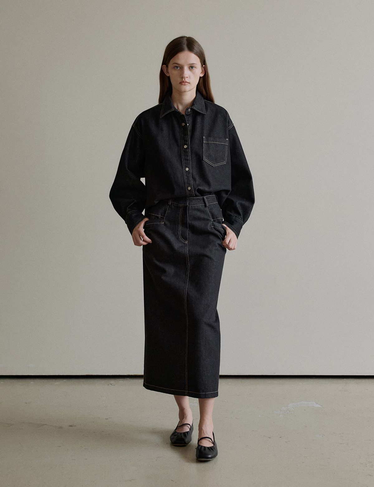더엘로(THEELO) Long denim skirt (Black)