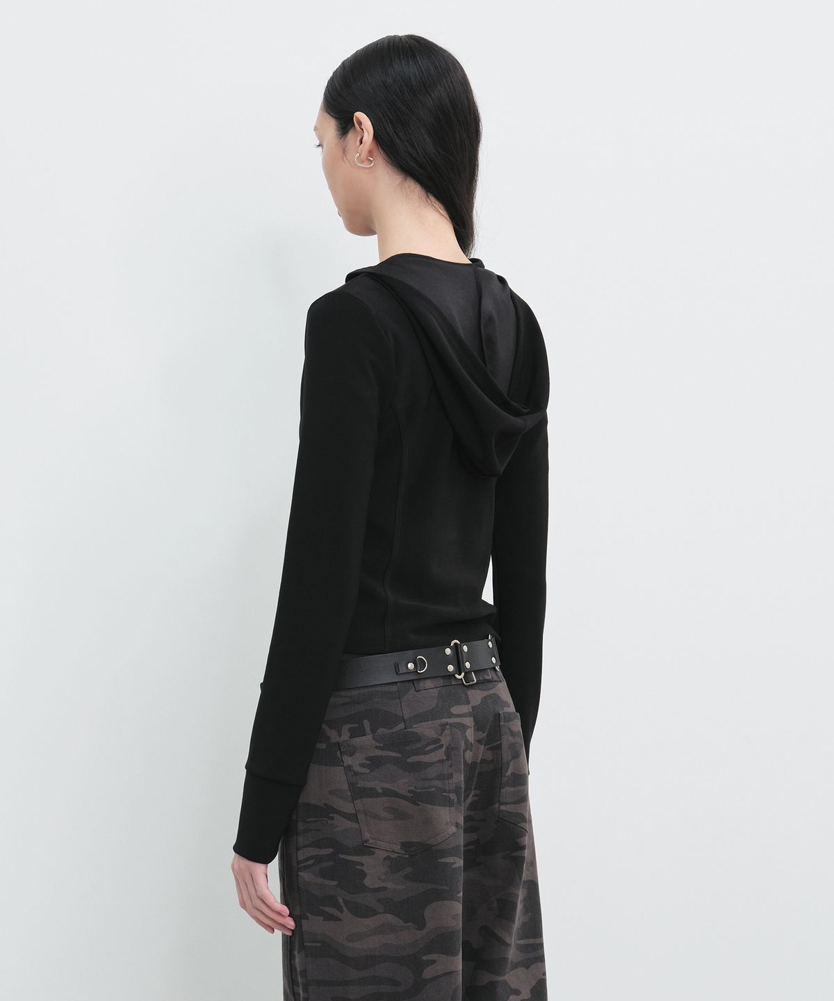 윤세(YUNSE) 하프 집업 후드 (블랙)