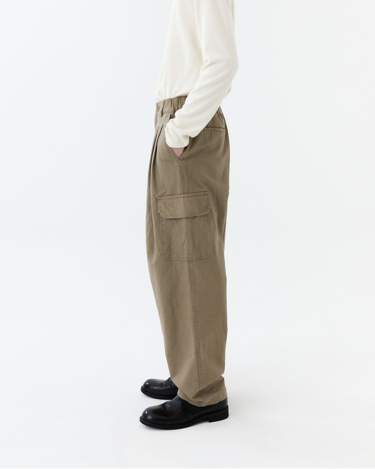 디앤드퀘스천(THEENDQUESTION) Pigment washed cargo pants / BEIGE