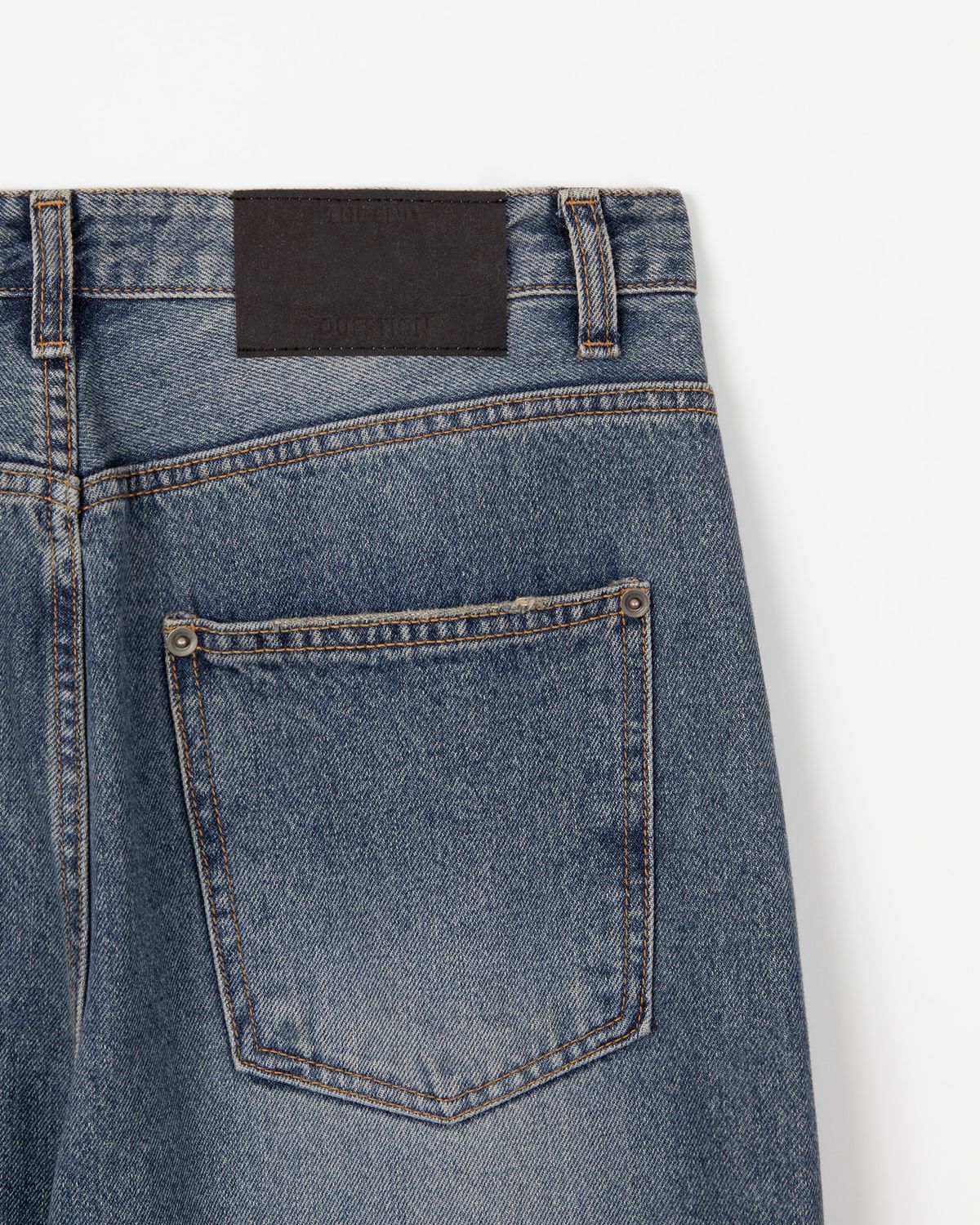 디앤드퀘스천(THEENDQUESTION) Dirty washed jeans / BLUE