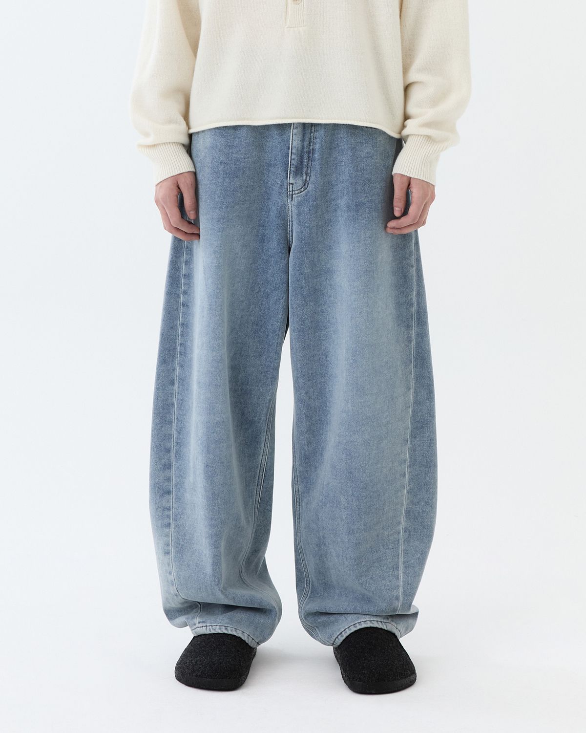 디앤드퀘스천(THEENDQUESTION) Snow washed jeans / LIGHT BLUE