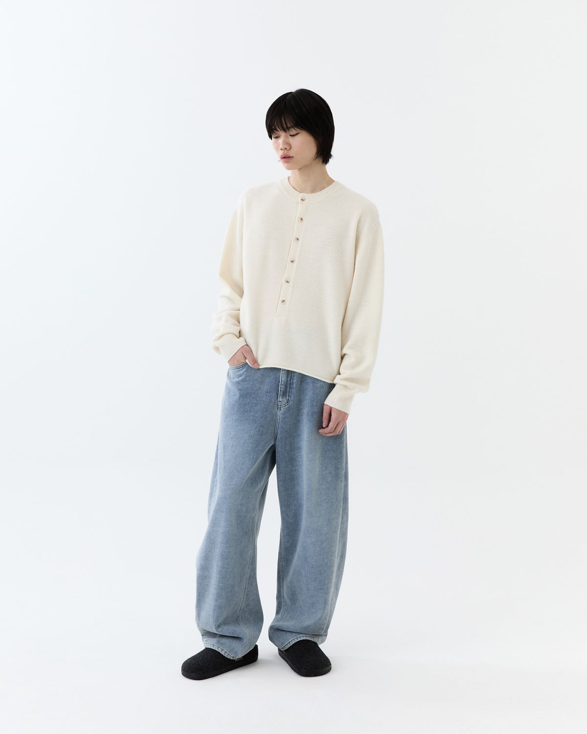 디앤드퀘스천(THEENDQUESTION) Snow washed jeans / LIGHT BLUE