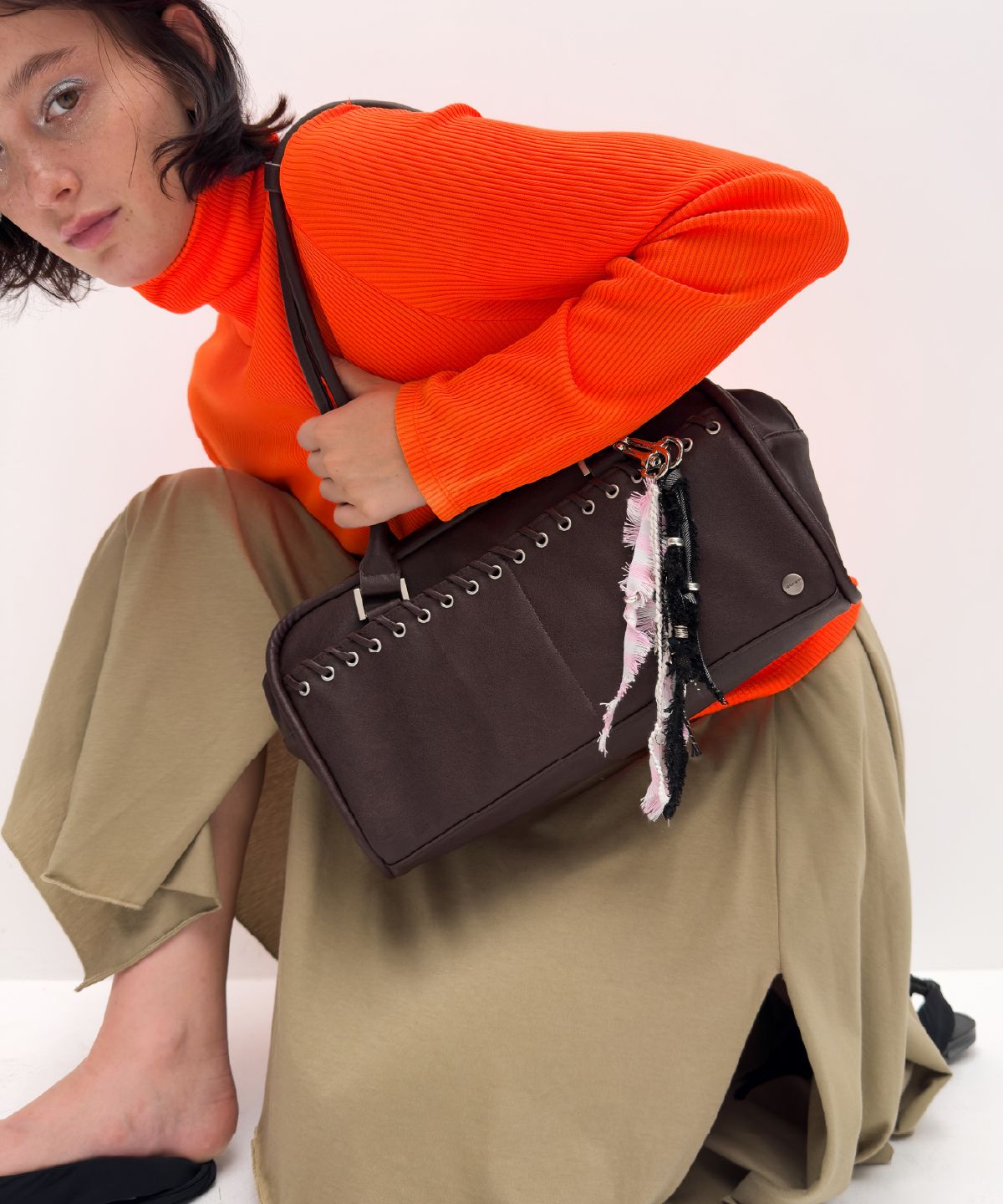 여밈(YEOMIM) morph bag (espresso)