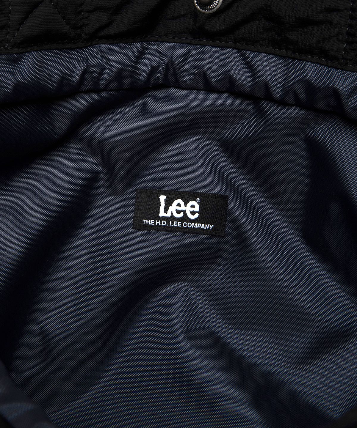 리(LEE) 다이아퀼팅 듀얼 포켓 헬멧백 블랙