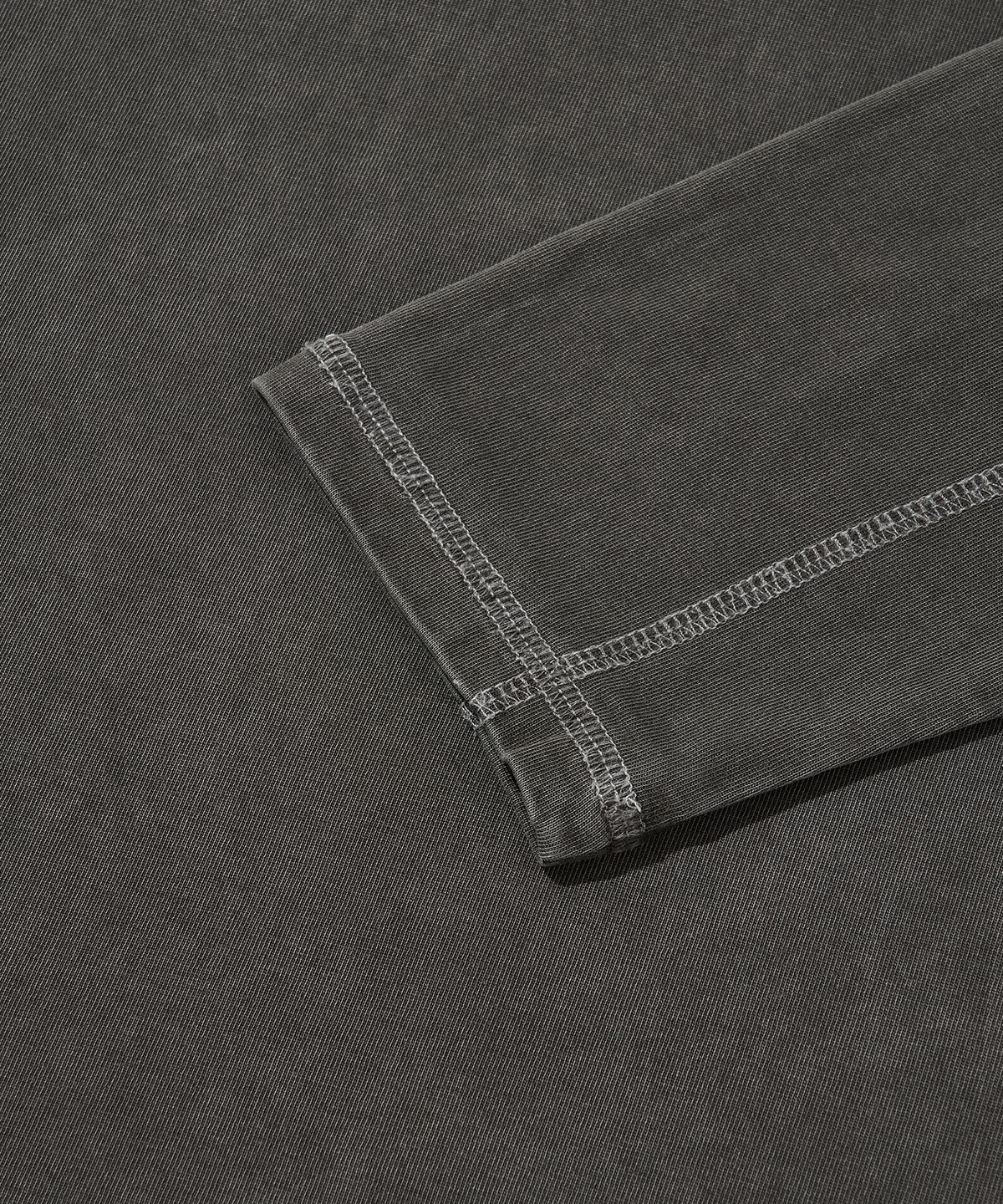 웰터 익스페리먼트(WELTER EXPERIMENT) OVERDYED TRAIL STITCH LONG SLEEVES T-SHIRT_CHARCOAL
