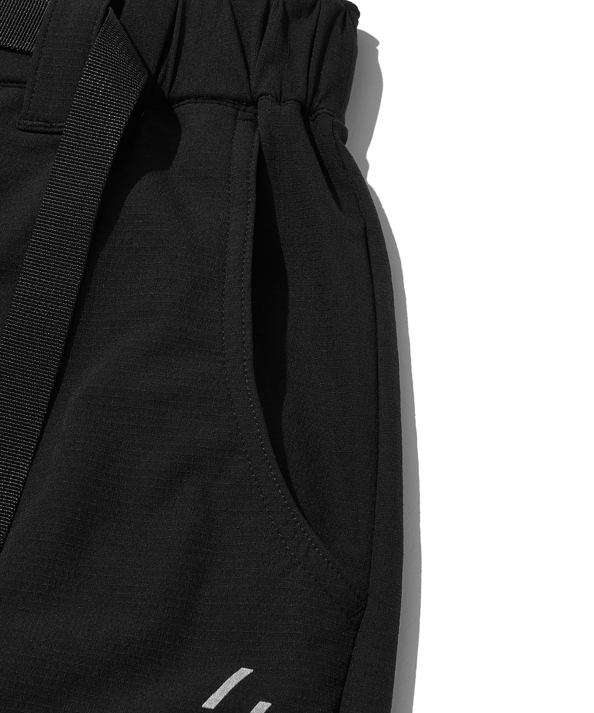 웰터 익스페리먼트(WELTER EXPERIMENT) VENT HIKE+ PANTS_BLACK