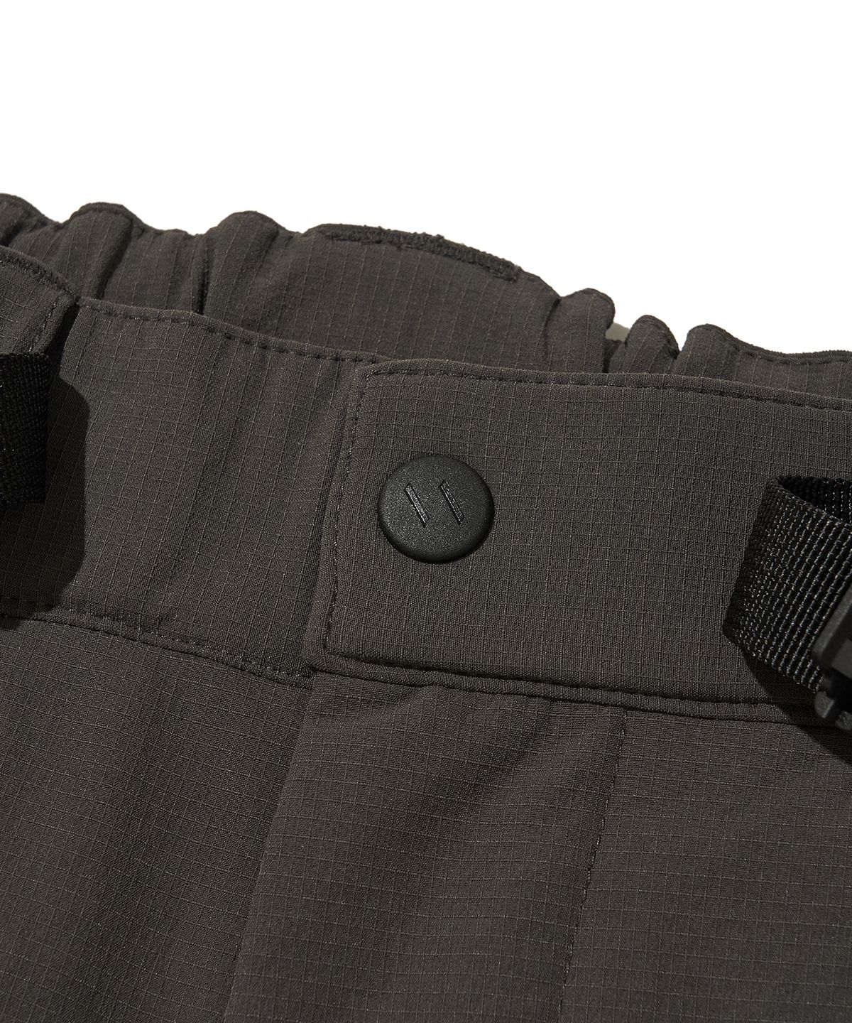 웰터 익스페리먼트(WELTER EXPERIMENT) VENT HIKE+ PANTS_CHARCOAL