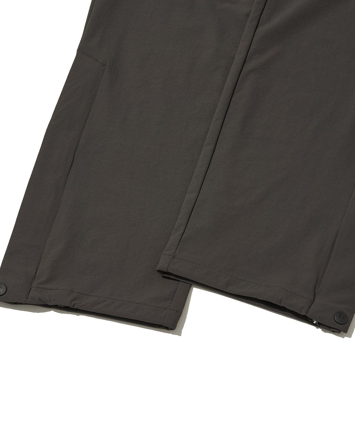 웰터 익스페리먼트(WELTER EXPERIMENT) VENT HIKE+ PANTS_CHARCOAL