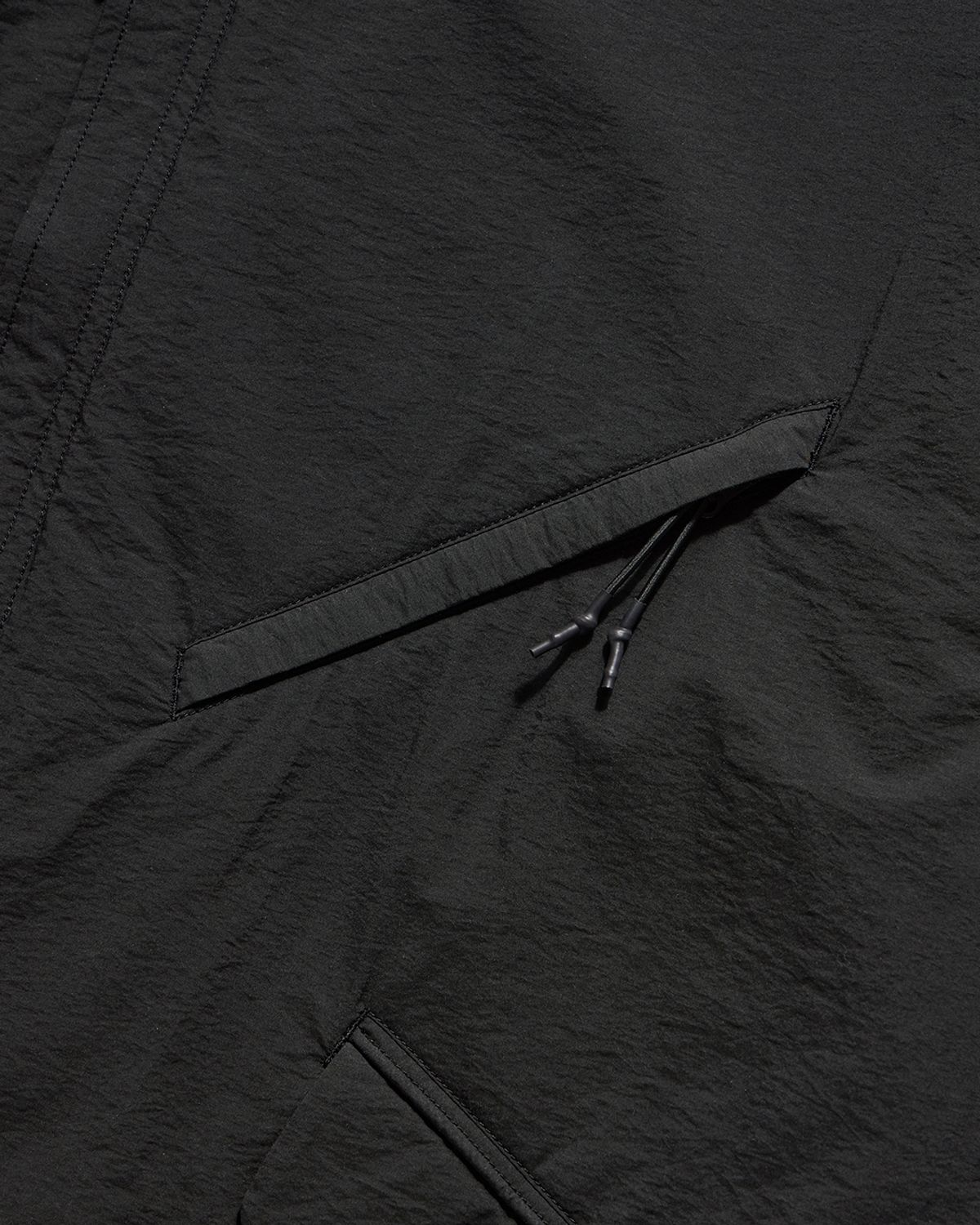언어펙티드 에센셜(UNAFFECTED ESSENTIAL) MODS PARKA / BLACK