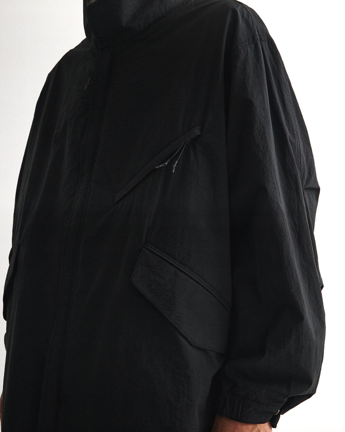 언어펙티드 에센셜(UNAFFECTED ESSENTIAL) MODS PARKA / BLACK