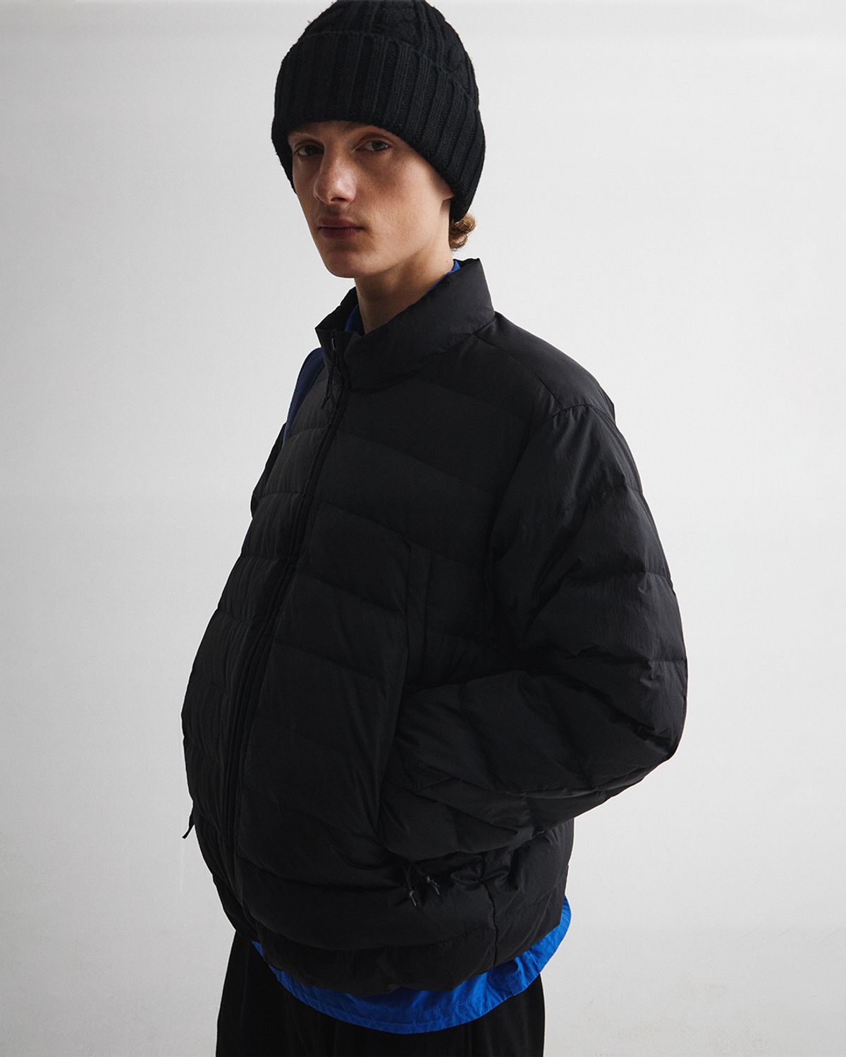 언어펙티드 에센셜(UNAFFECTED ESSENTIAL) MP LIGHT DOWN JUMPER / BLACK