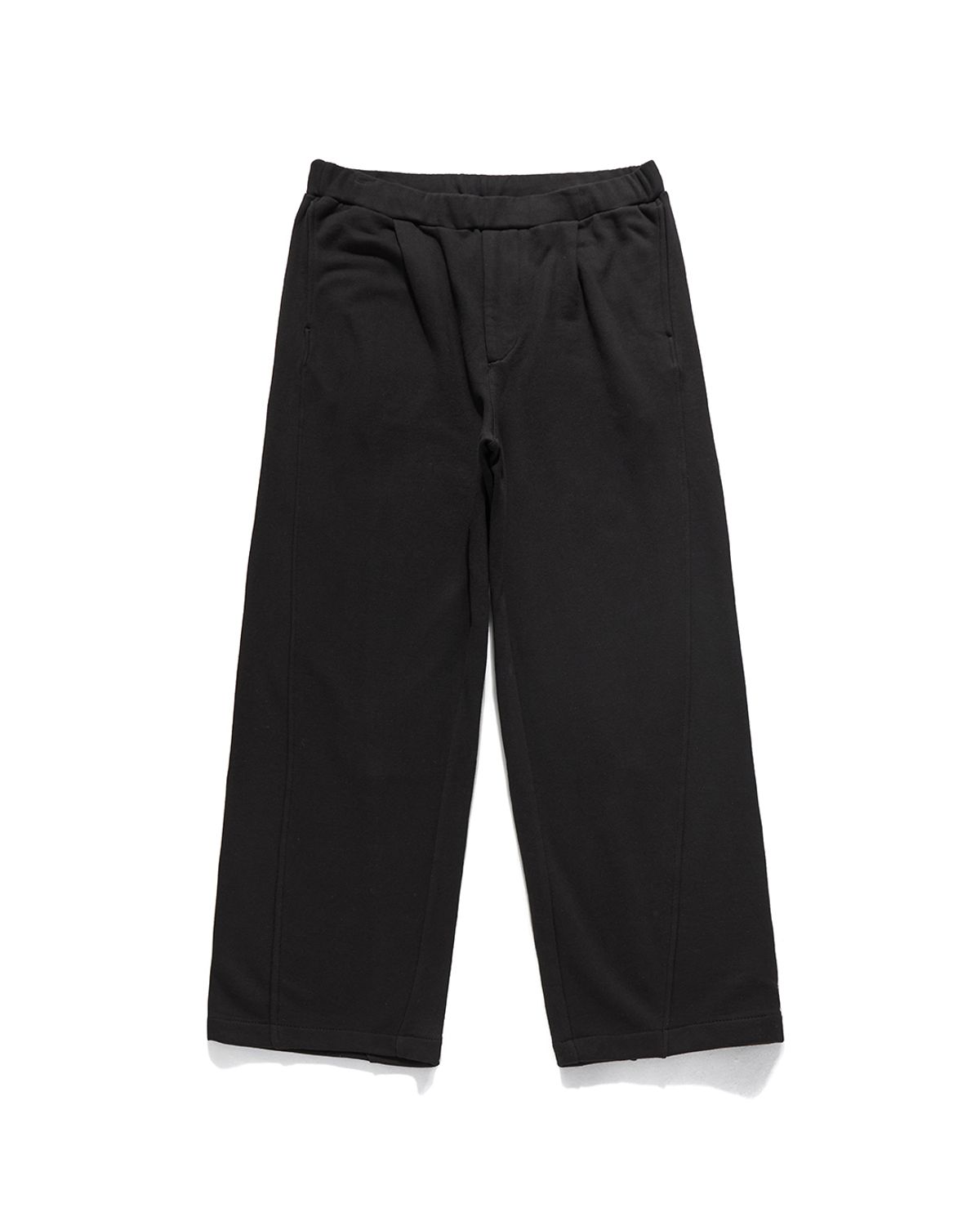 언어펙티드 에센셜(UNAFFECTED ESSENTIAL) CURVED SWEAT PANTS / BLACK