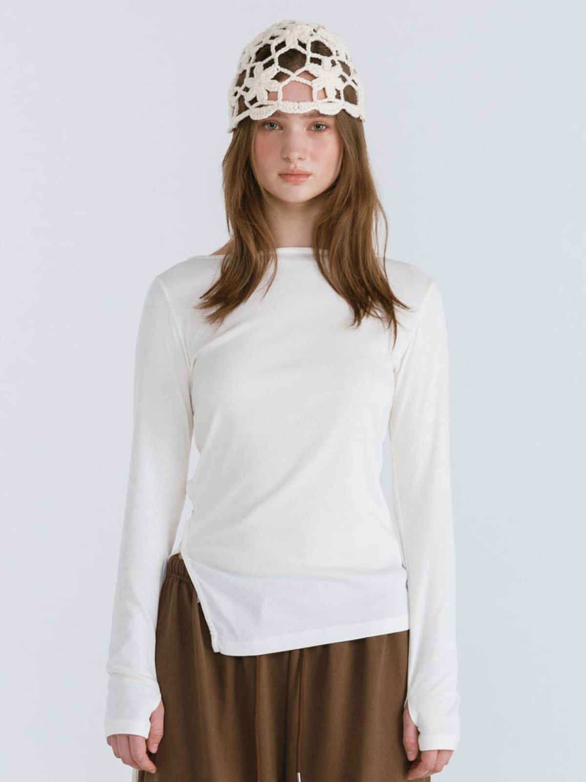 모이페어(MOIFAIRE) BACKLESS STRAP T-SHIRT / IVORY