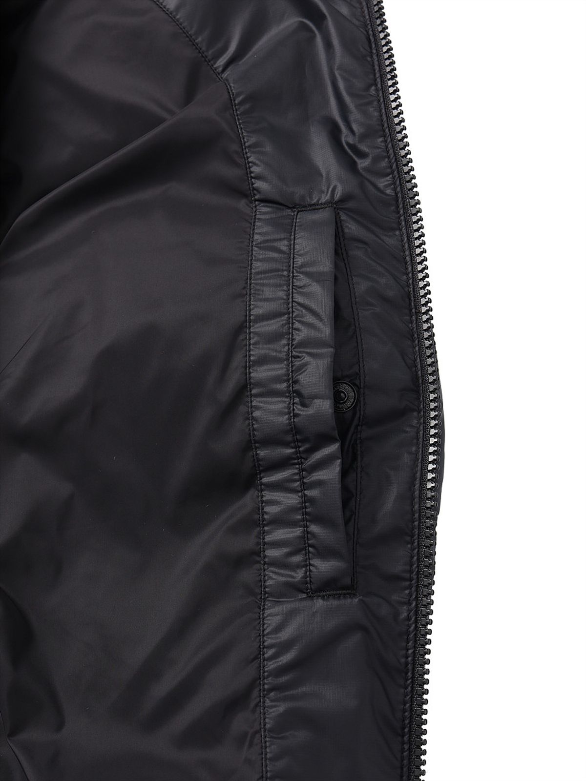 디스커버리 익스페디션(DISCOVERY EXPEDITION) 여성 올튼 하이넥 퍼텍스 퀀텀 다운 숏패딩 (BLACK)