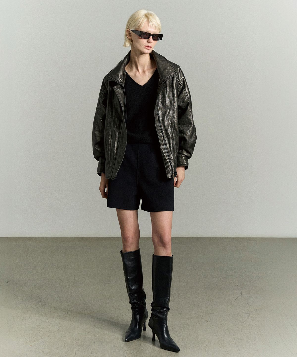 리이(RE RHEE) LAYERD COLLAR FAUX LEATHER JACKET