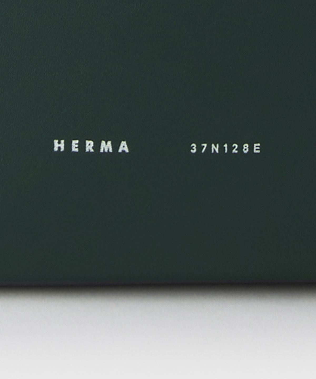 헤르마(HERMA) 라지 카바스 숄더백 에버그린