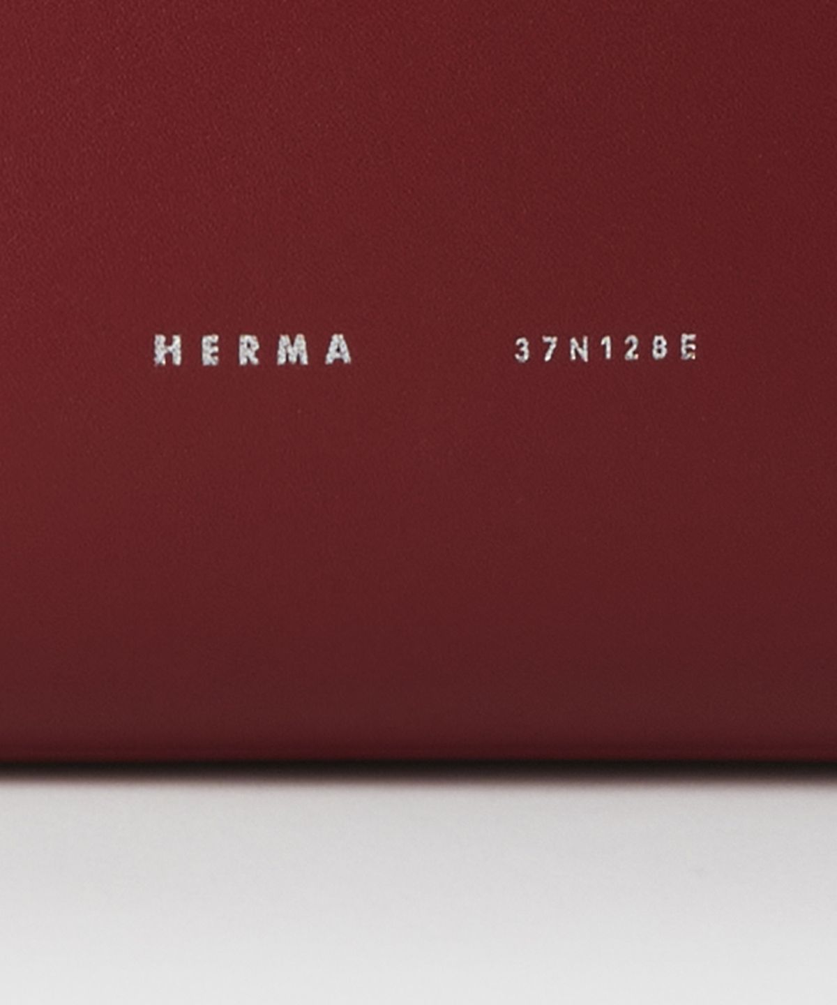 헤르마(HERMA) 라지 카바스 숄더백 레드