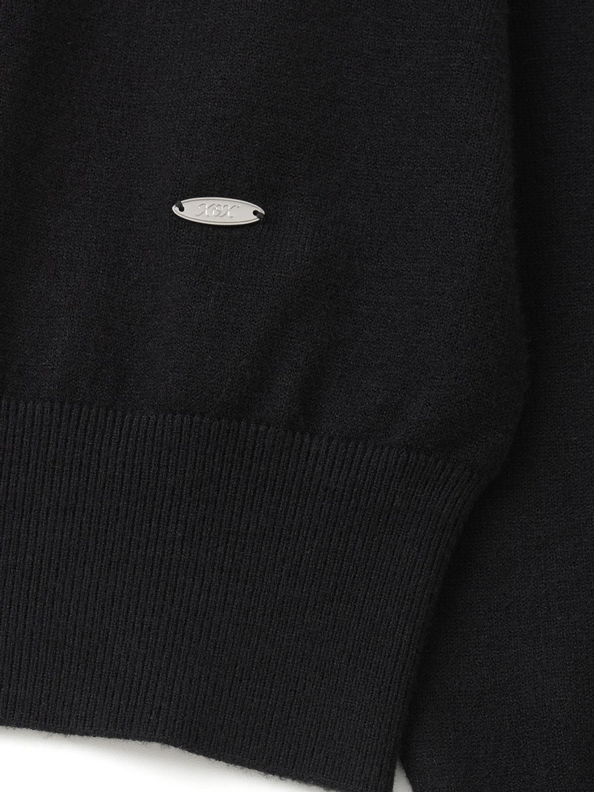엑스오엑스(XOX) (우먼)에센셜 라운드 크롭 니트 [BLACK]