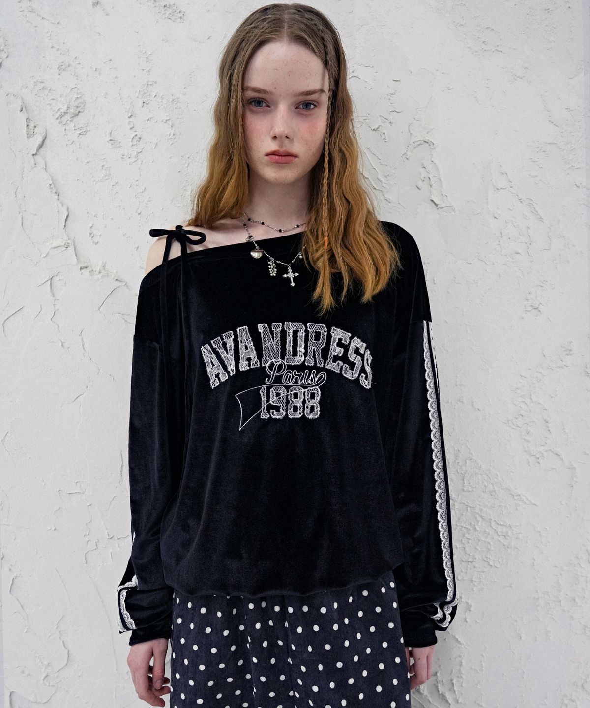 어반드레스(AVANDRESS) Glam Varsity Lace Top_3Colors