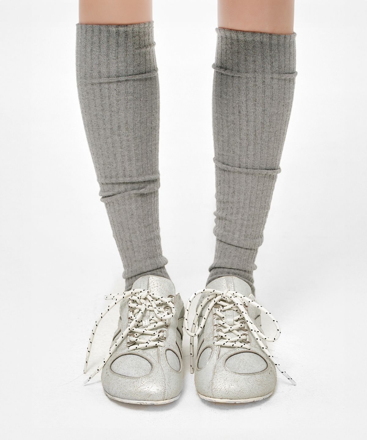 마지셔우드(MARGESHERWOOD) WINONA CLASSIC LEATHER SNEAKERS_silver