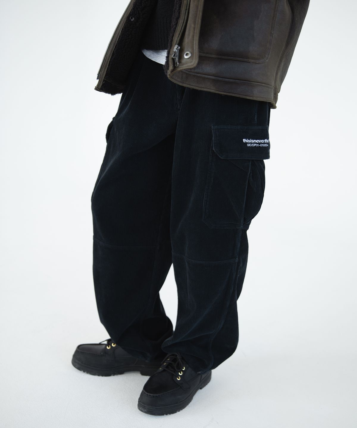 디스이즈네버댓(THISISNEVERTHAT) Corduroy Cargo Pant Black