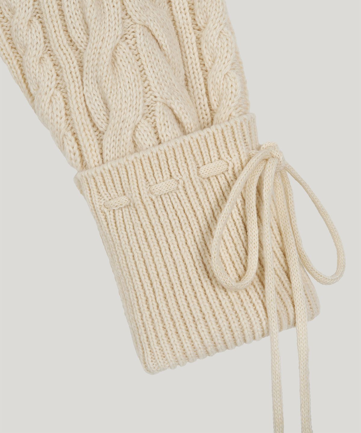 포에트서울(POETSEOUL) cable collar knit_ivory