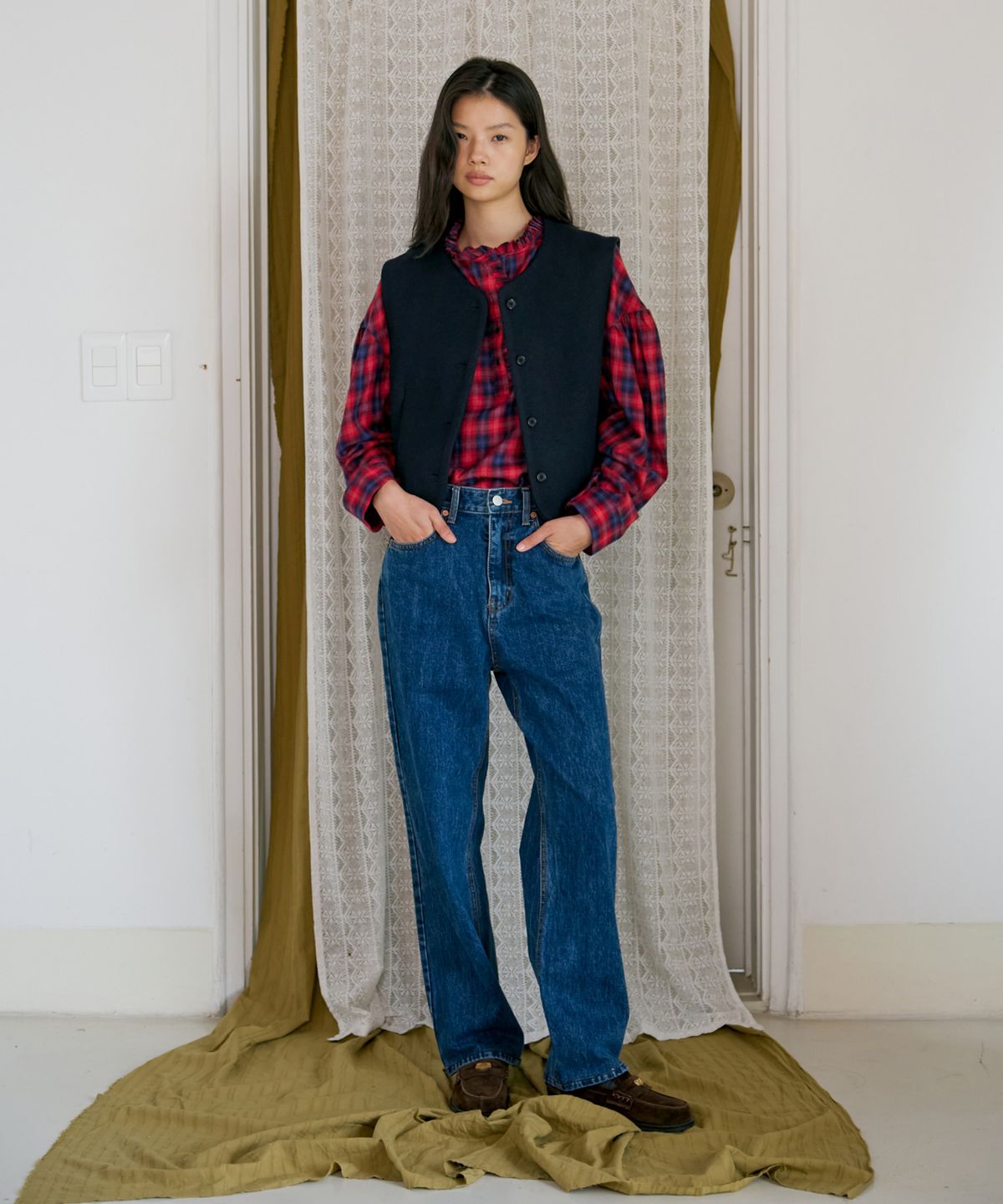 포에트서울(POETSEOUL) frill half-open blouse_check
