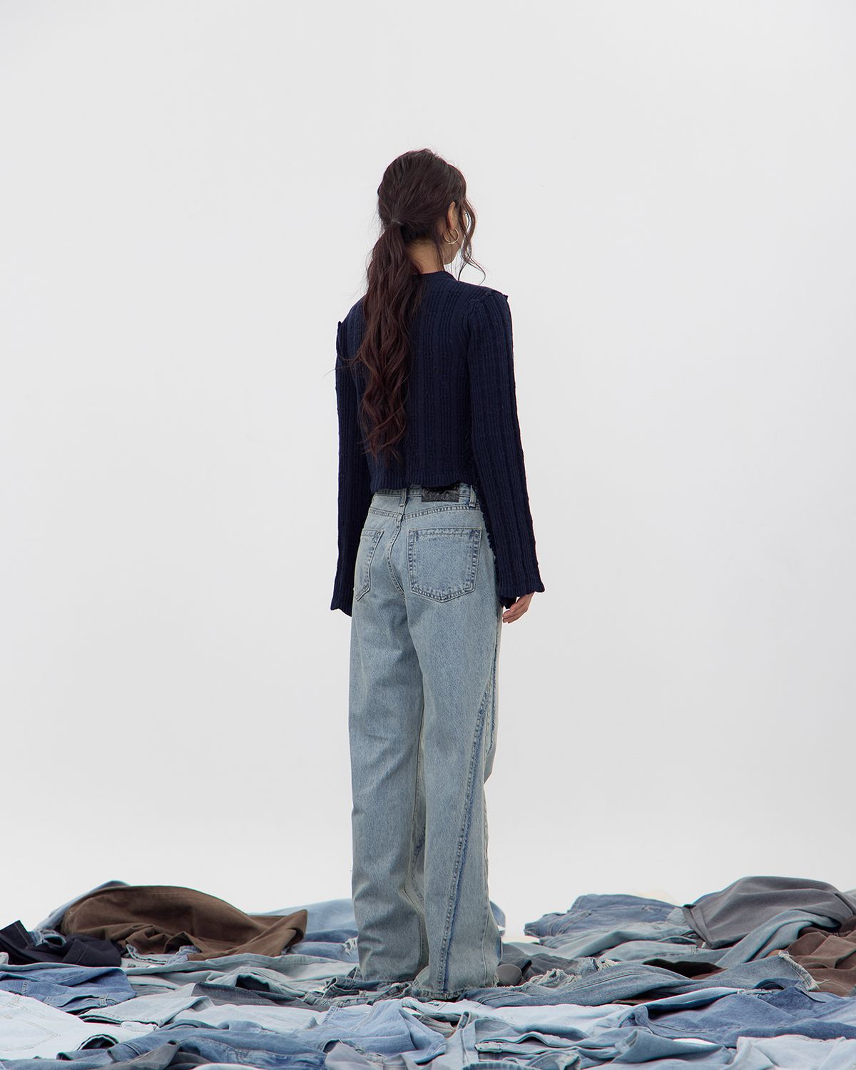 노 엑스트라 터치(NO EXTRA TOUCH) Boho Damage Knit (Navy) / 25FWKP001NA