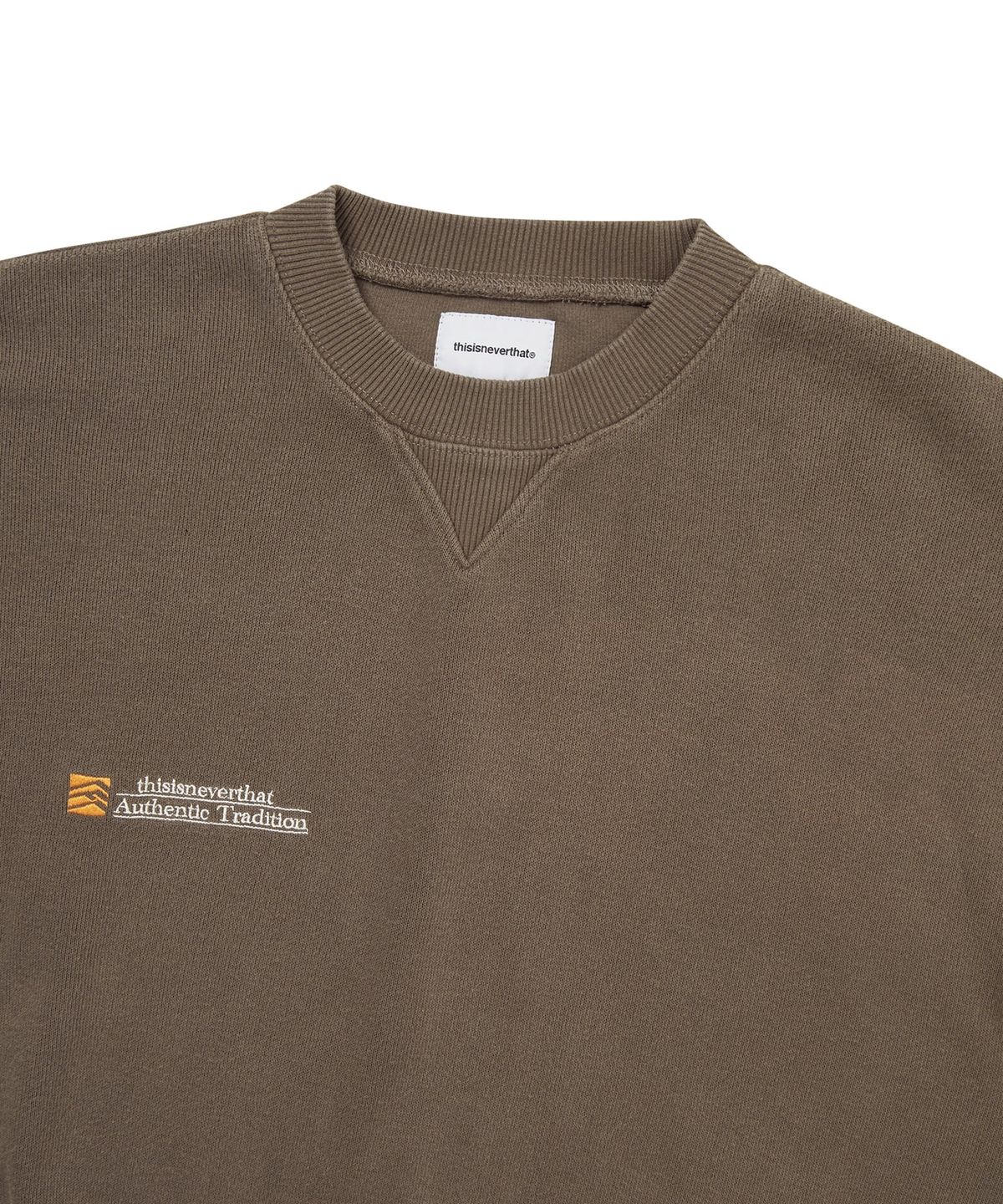디스이즈네버댓(THISISNEVERTHAT) Authentic Tradition Crewneck Dark Mocha