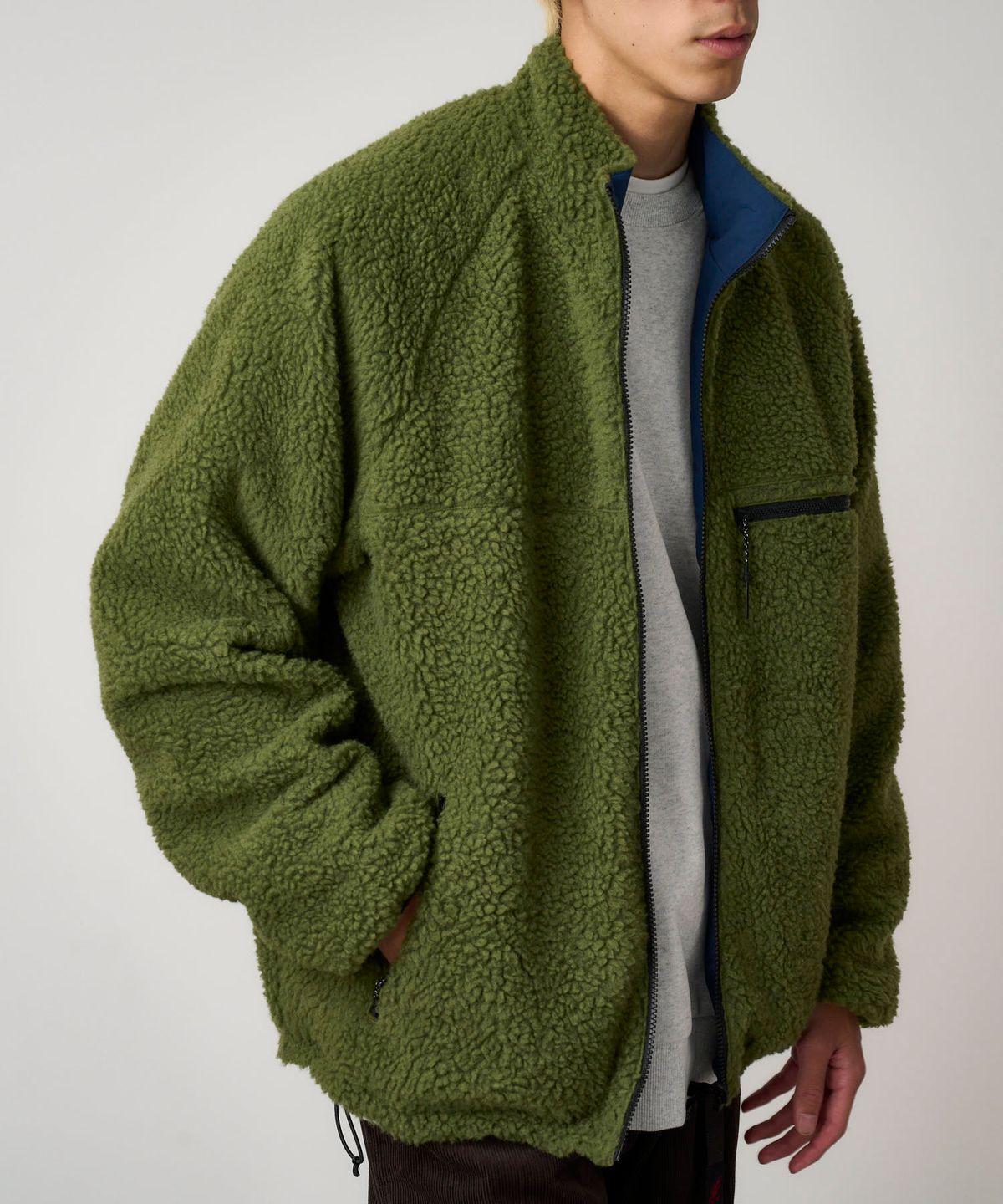 그라미치(GRAMICCI) 리버시블 셰르파 자켓 Olive / Dusty Navy