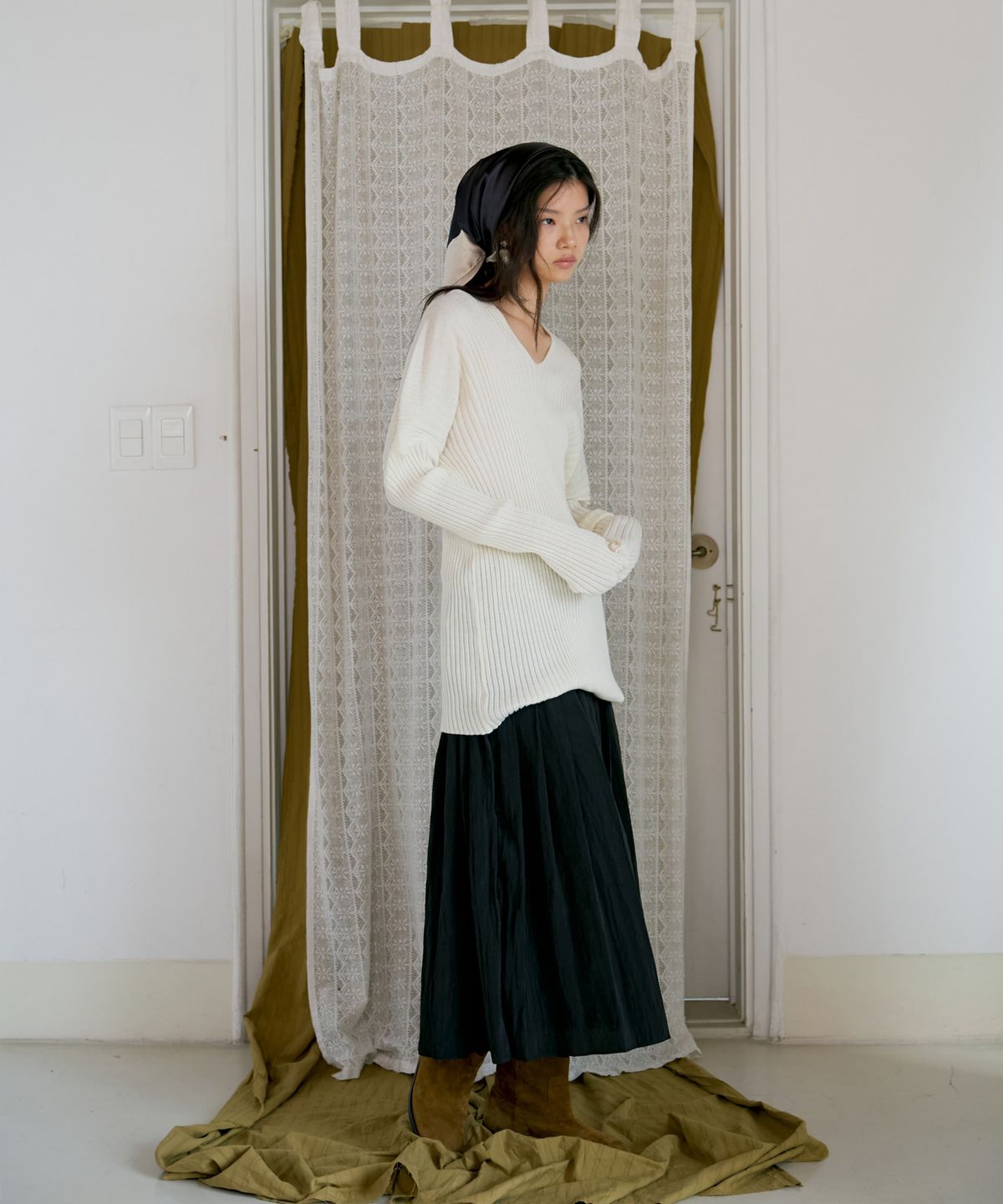 포에트서울(POETSEOUL) string pleated skirt_black