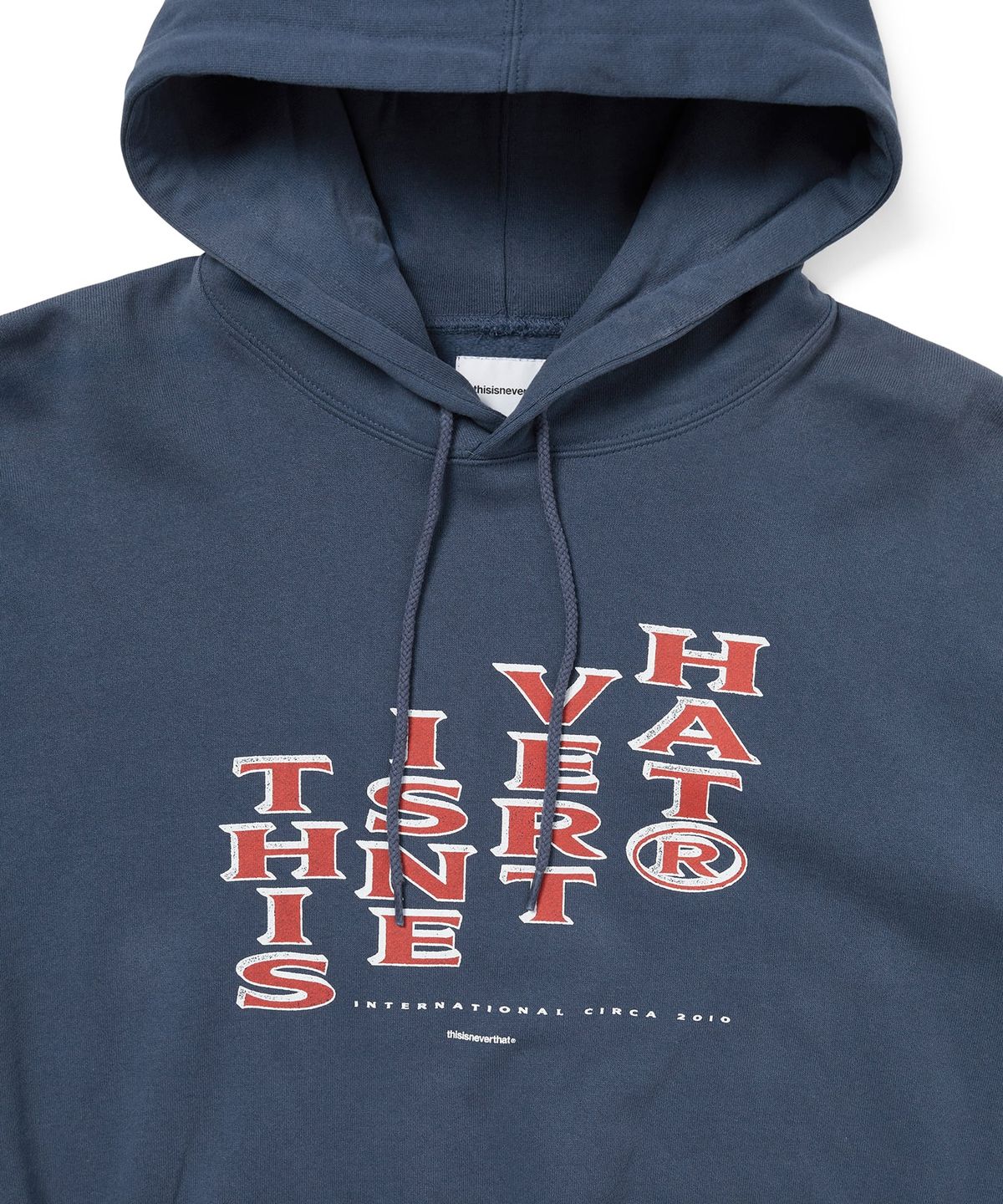 디스이즈네버댓(THISISNEVERTHAT) Vertical Logo Hoodie Deep Water