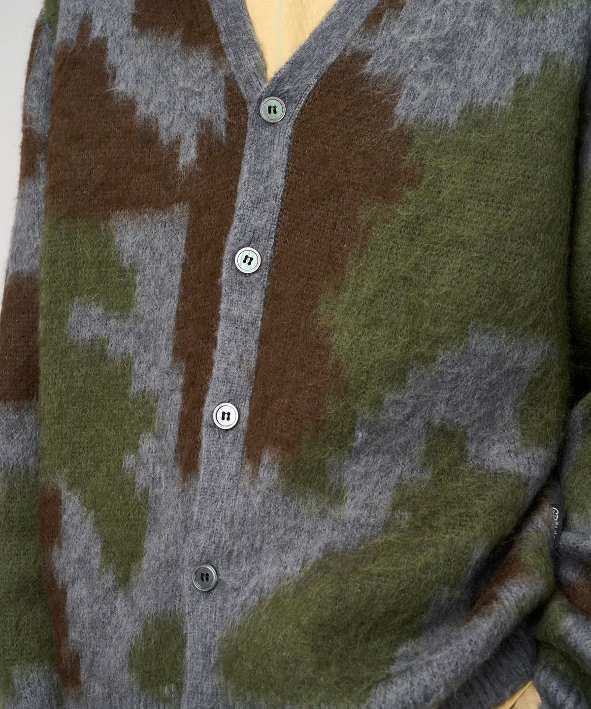 그라미치(GRAMICCI) 모헤어 가디건 Jungle Digi Camo