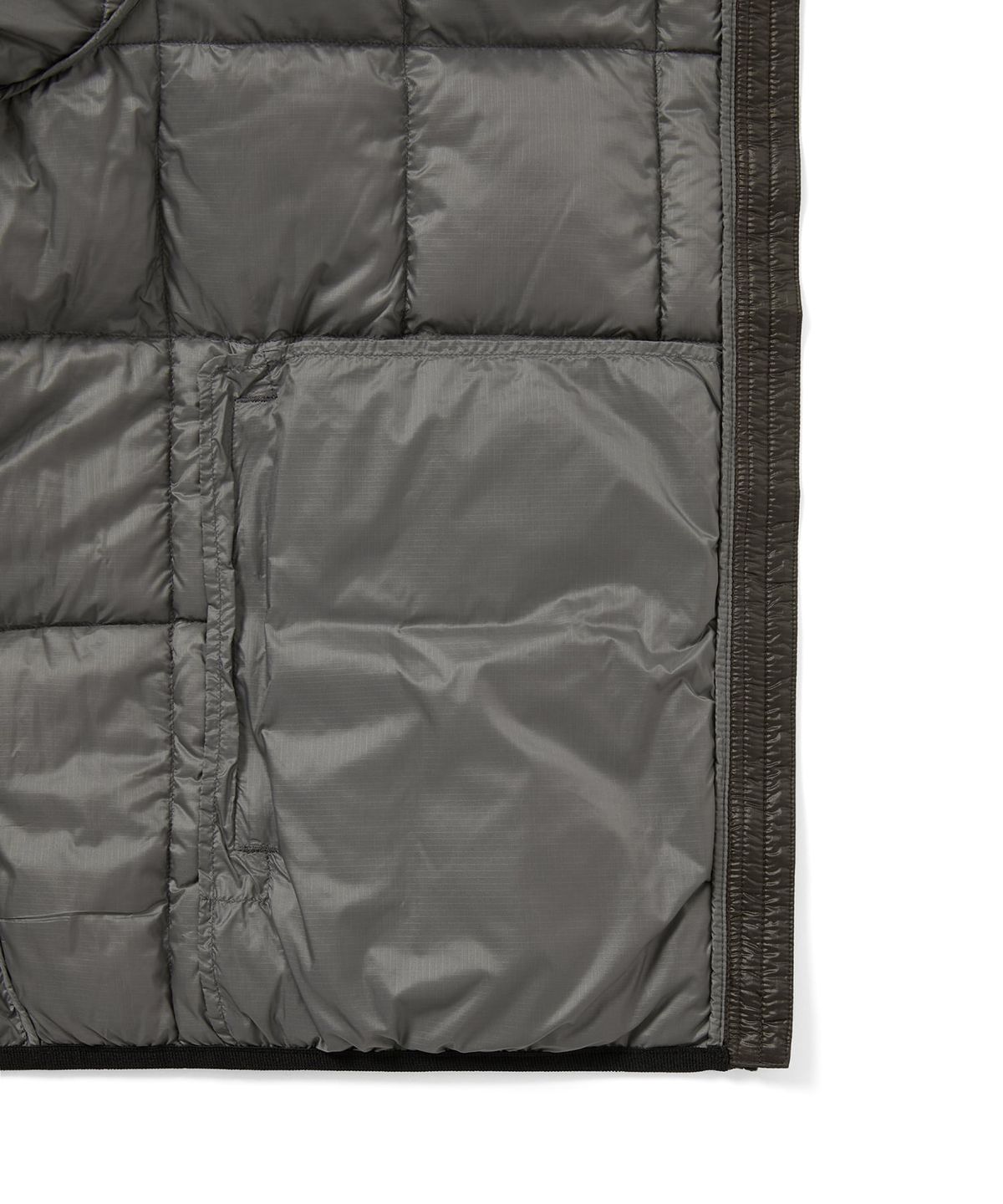 디스이즈네버댓(THISISNEVERTHAT) PERTEX® Light Down Jacket Brown Black
