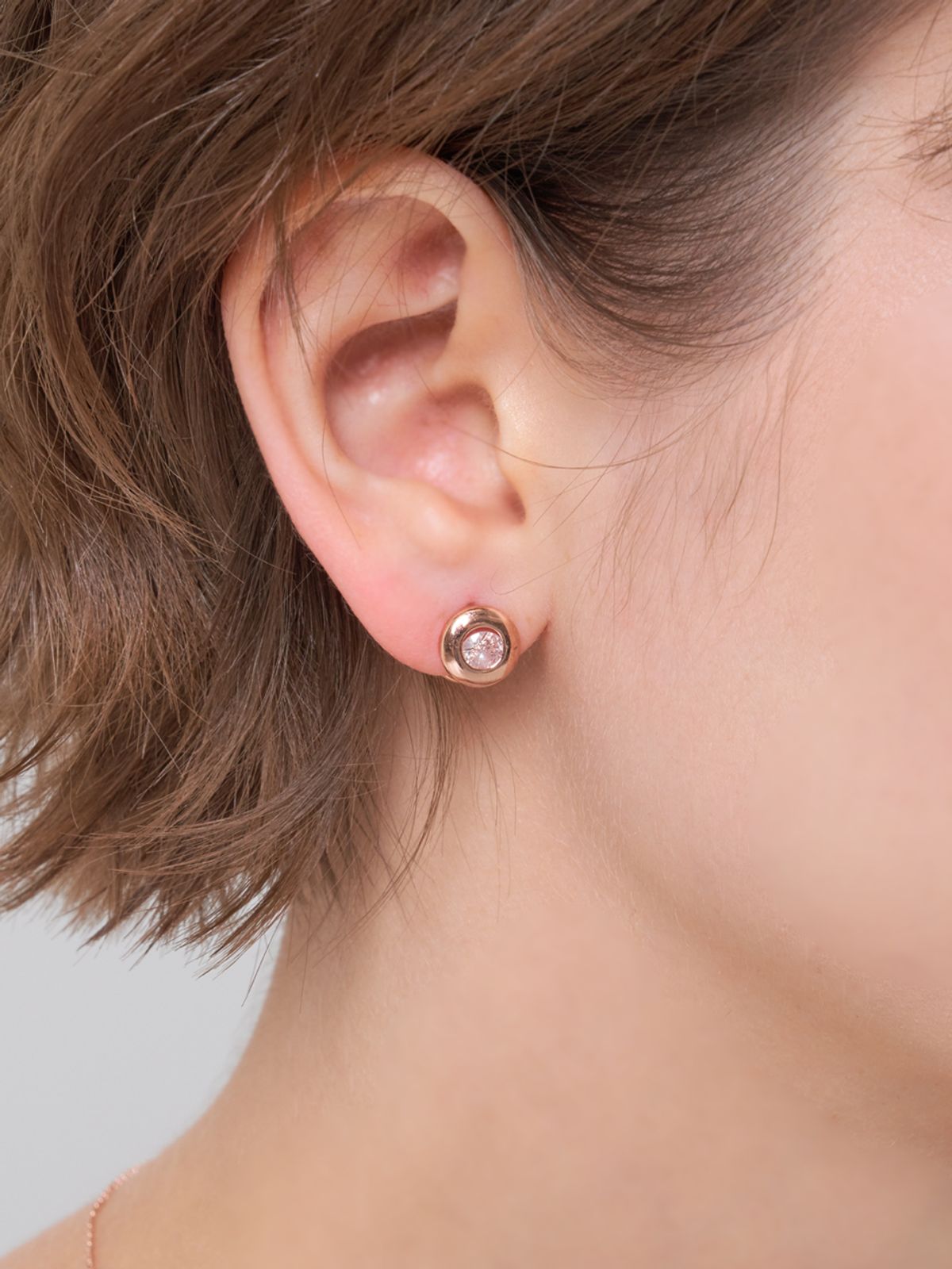 엘르주얼리(ELLEJEWELRY) 14K GF 심플 써클 원터치 귀걸이 ELGPEE575