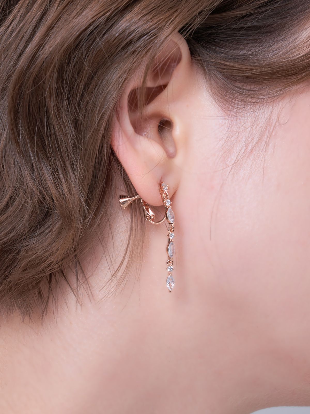 엘르주얼리(ELLEJEWELRY) 베이직 스톤 드롭리 귀찌 귀걸이 ELSPEE505