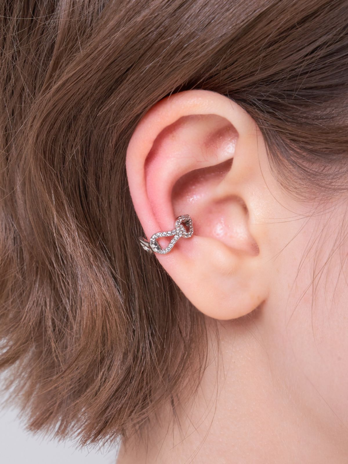 엘르주얼리(ELLEJEWELRY) 화이트 블링 스프림 이어커프 ELBREC003