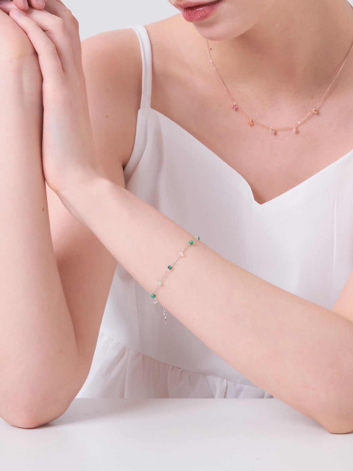 엘르주얼리(ELLEJEWELRY) 그린 비즈 포인트 팔찌 ELBRBB101