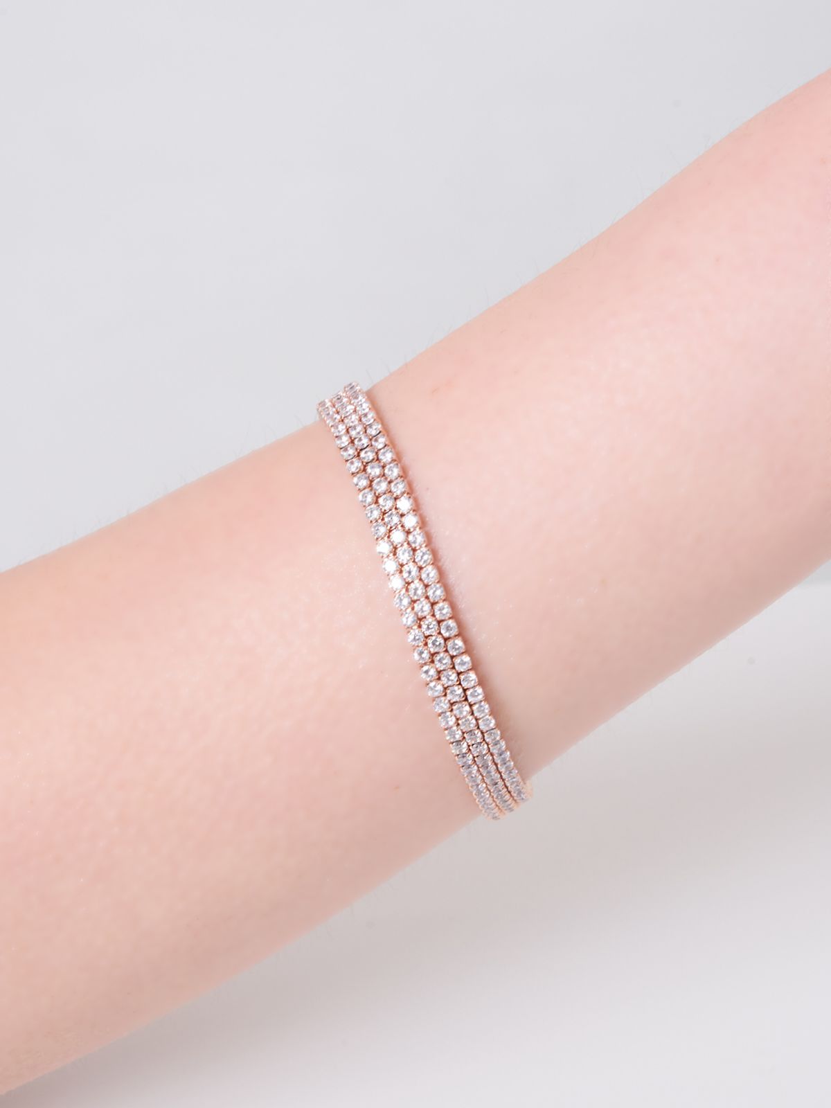 엘르주얼리(ELLEJEWELRY) 트리플 스톤 테니스 팔찌 ELBRBB103