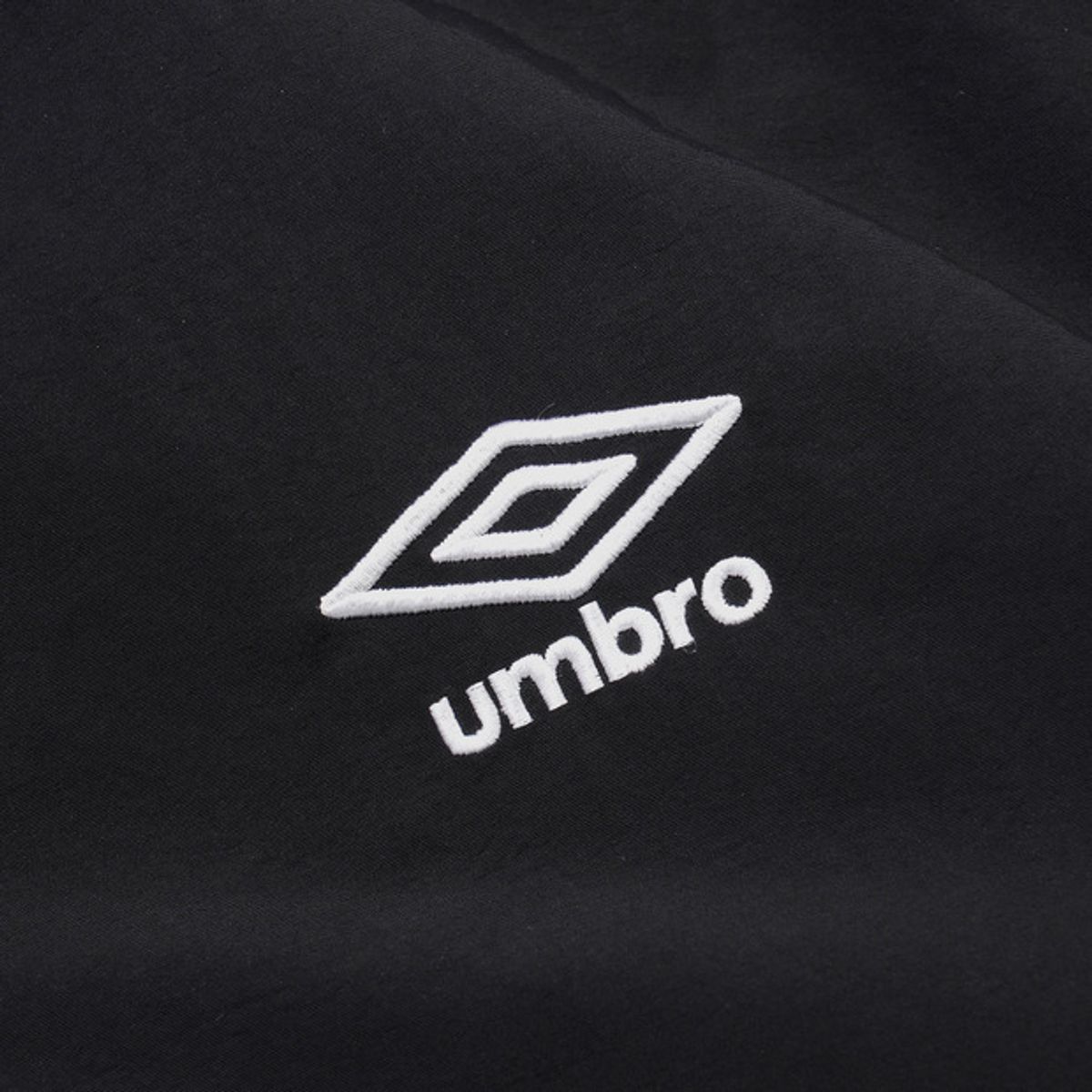 엄브로(UMBRO) 클래식 패딩 봄버 자켓 블랙(UQ321CPJ92)