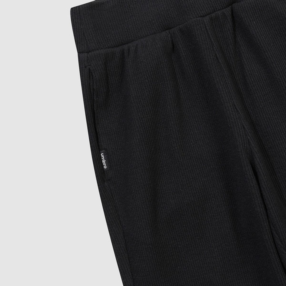 엄브로(UMBRO) 우먼스 골지 부츠컷 레깅스 블랙(UQ412CPFO1)