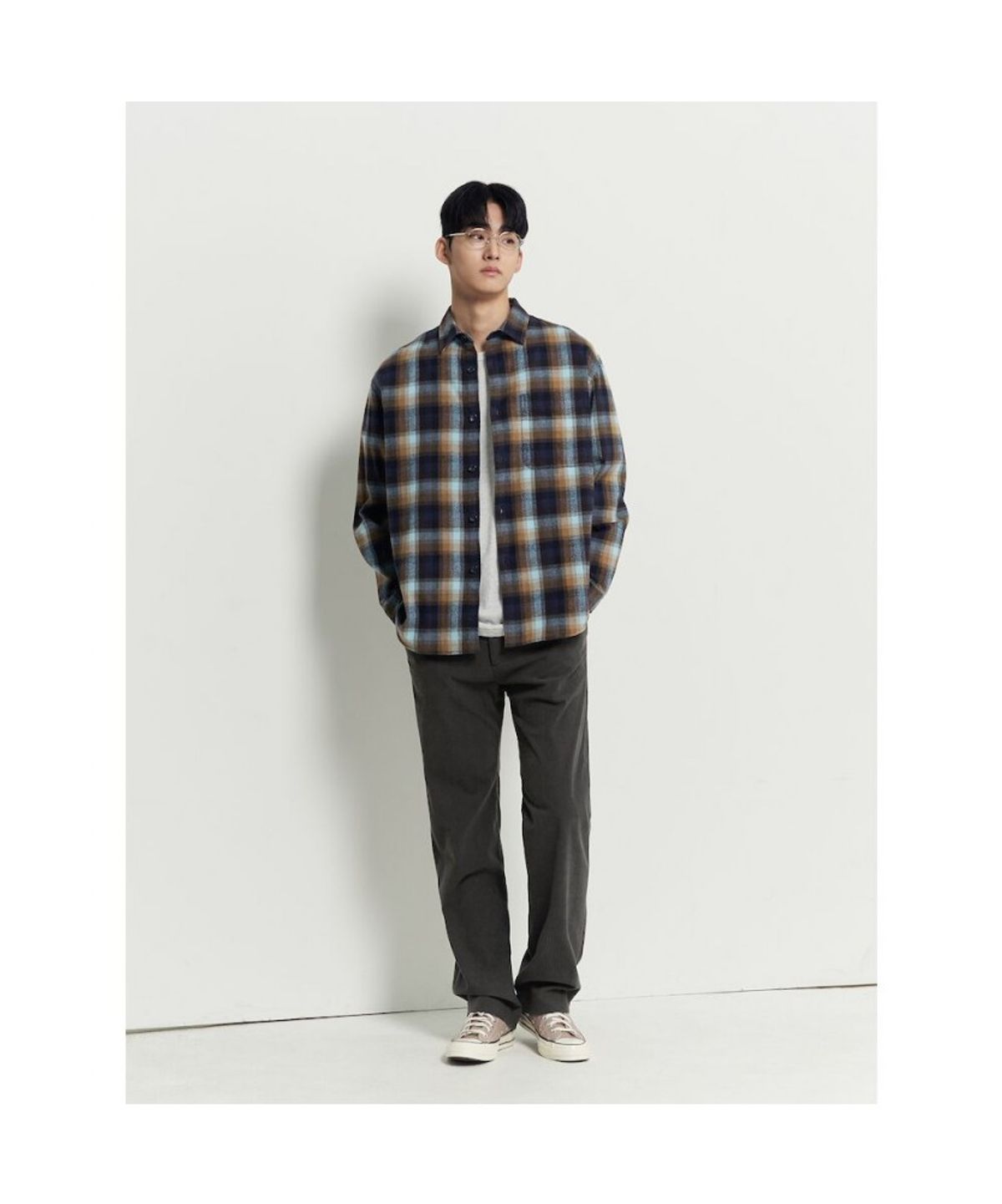 빈폴 멘(BEANPOLE MEN) 옴브레 체크 아우터형 셔츠  스카이 블루