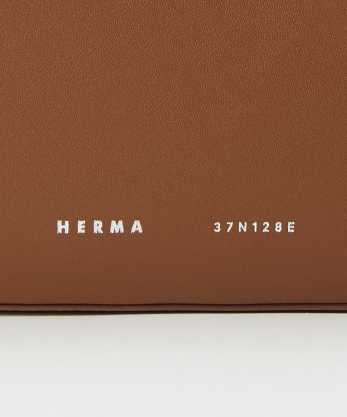 헤르마(HERMA) 쿠아 토트백 우드