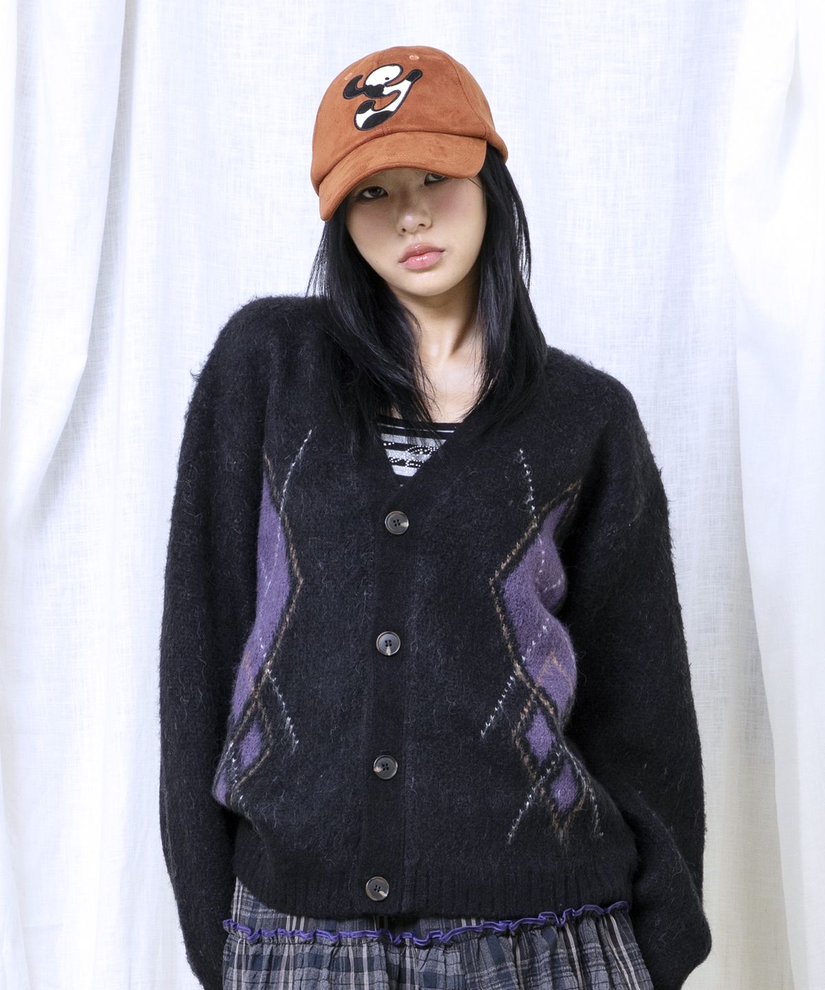글랙(GLACK) GNT075 빈티지 아가일 니트 가디건 (BLACK)