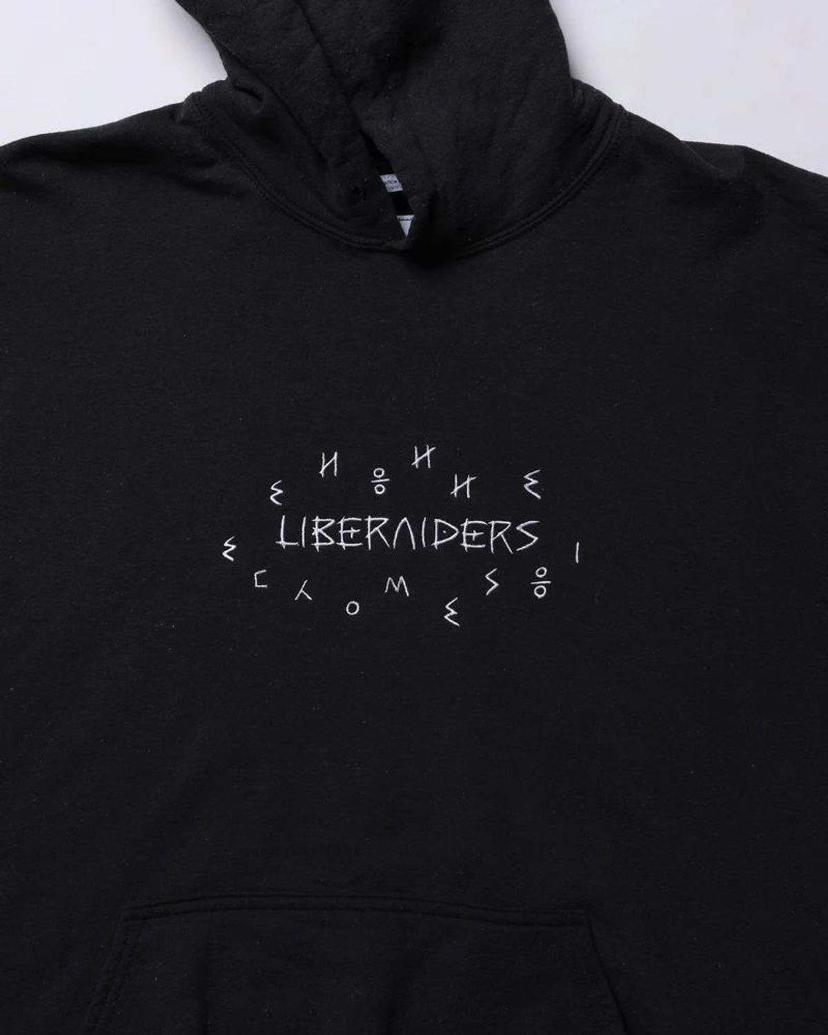 찬스클로딩(CHANCE CLOTHING) TIFINAGH EMBROIDERY HOODIE - BLACK