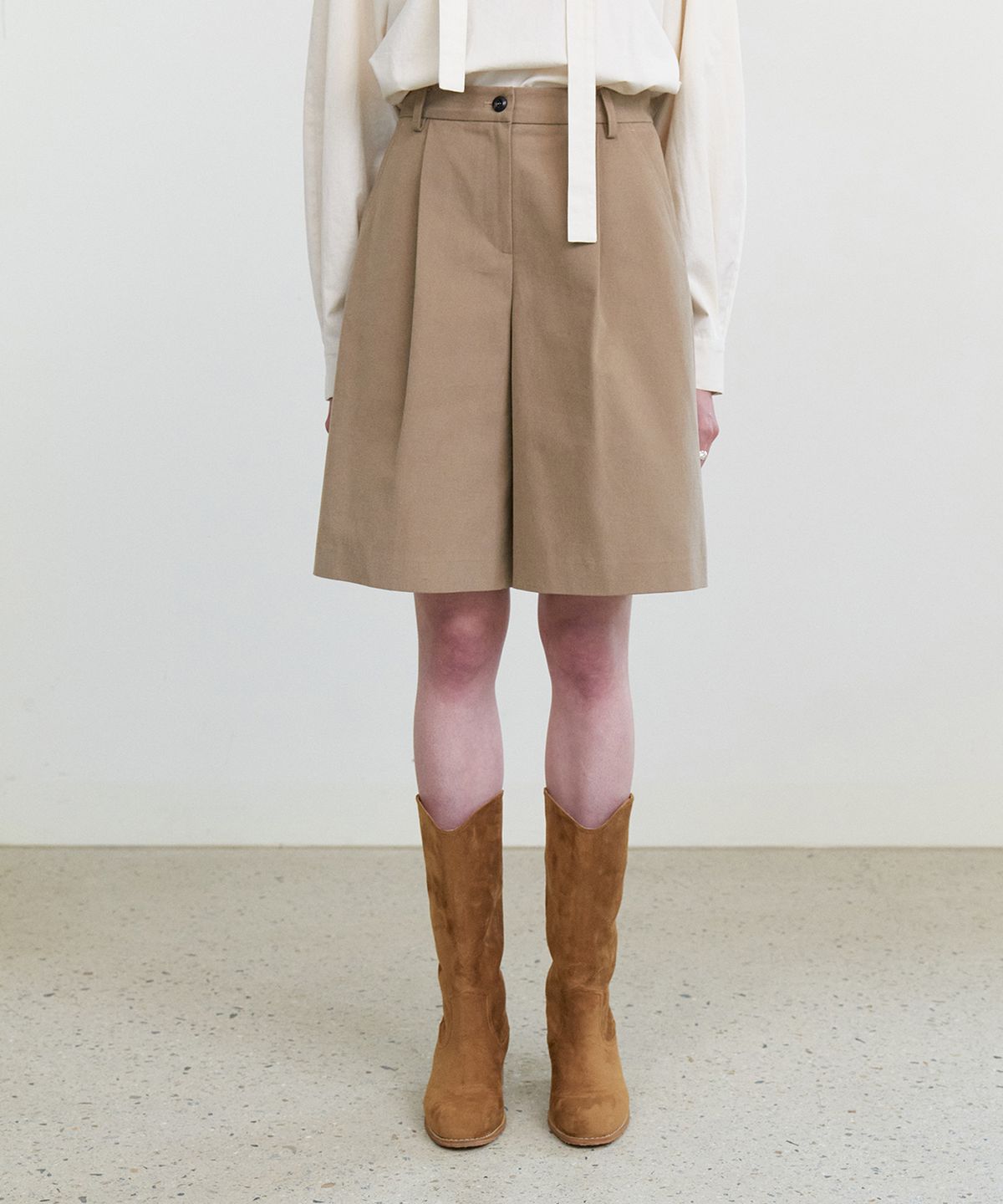 스텝어라운드(STEP AROUND) Front tuck bermuda cotton pants_BROWN