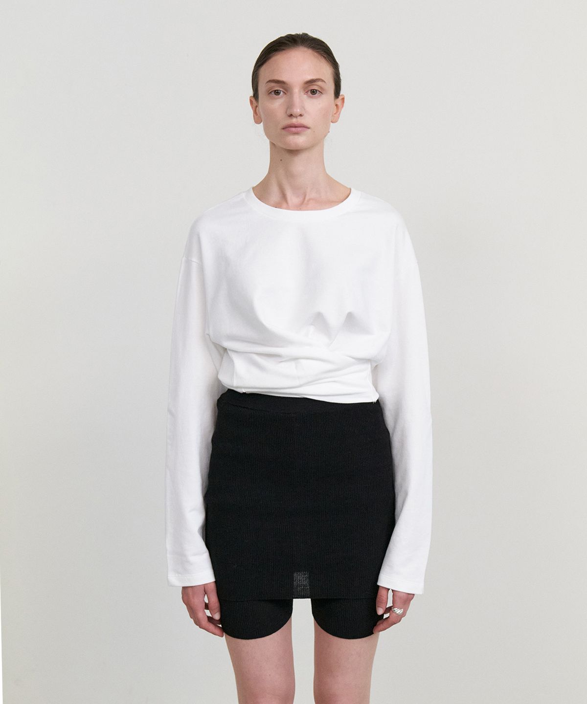 스텝어라운드(STEP AROUND) Loose fit wrap long sleeve t-shirts_OFF WHITE