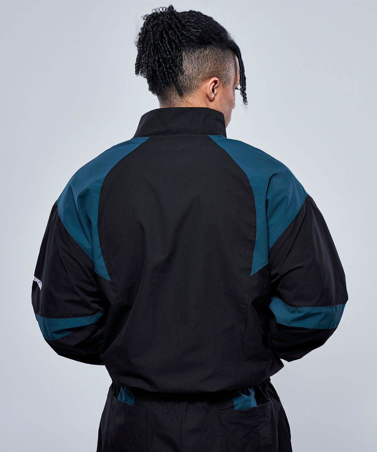 피지컬가먼츠(PHYSICAL GARMENTS) P2514 배색 윈드브레이커 오버핏 자켓 [2COLOR]